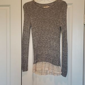 Hollister Heather Grey w/Off White Lace Sweater